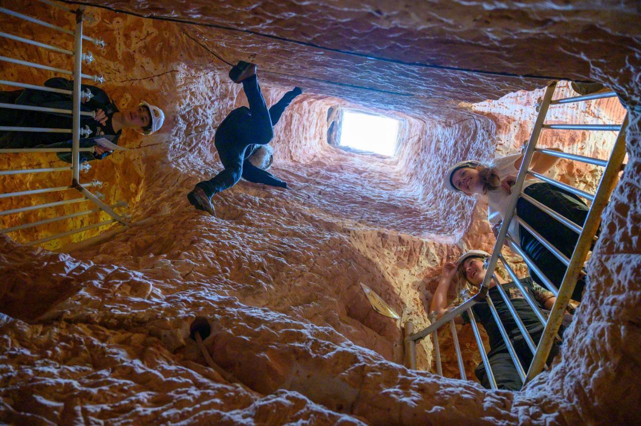 Ali'S Underground Studio Coober Pedy Exterior photo